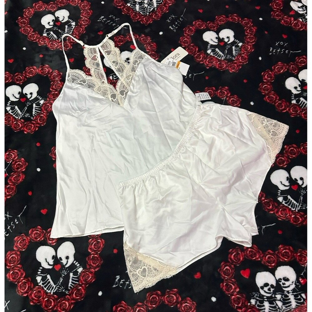Deadstock NWT Flora Nikrooz Heart Lace Cami Shorts White Ivory Satin 2pc Set S